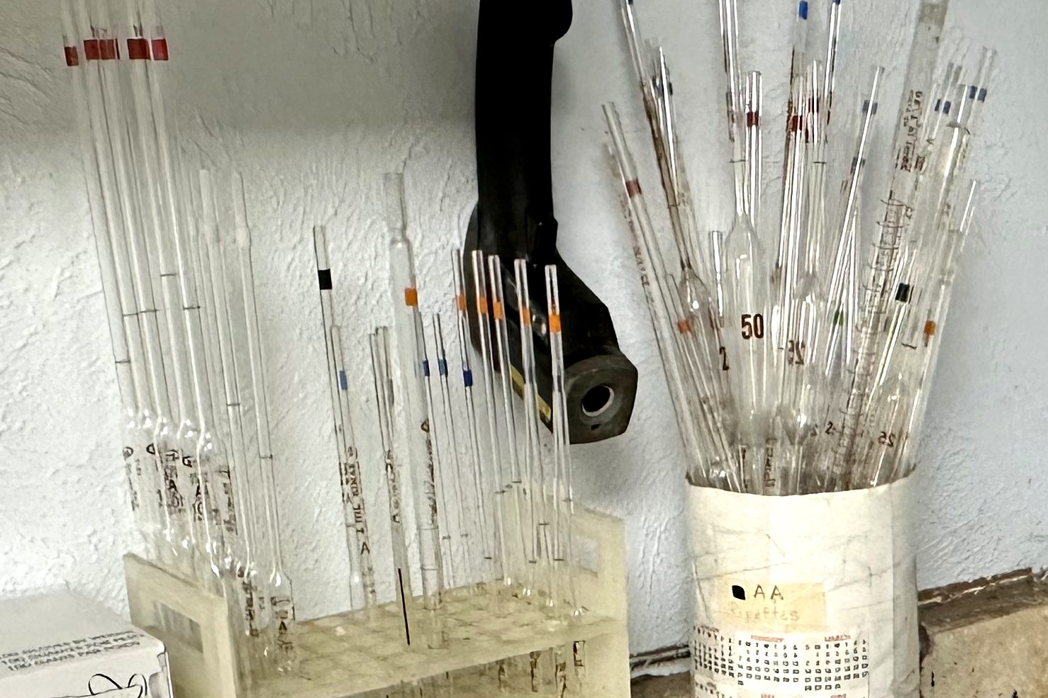 Volumetric pipettes and burettes at the Gleco Plating lab station