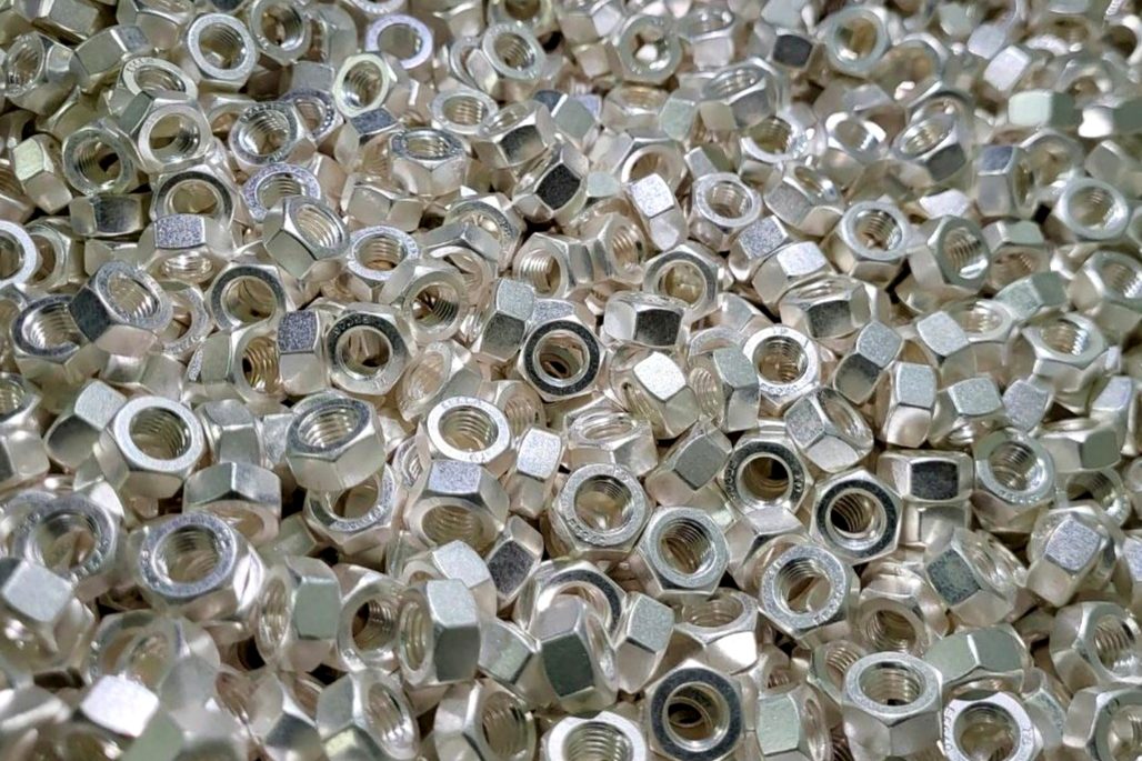 Silver plated fasteners in bulk after plating